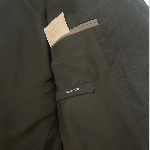 HUGO BOSS JACKET - Picture 3 of 5